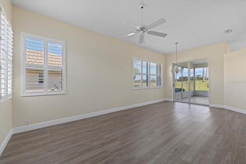 Villa ou maison à vendre à Englewood, Floride: 3 chambres, 199.65 m2 № 1515784 - photo 4