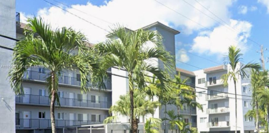Condo à Miami, Floride, 1 chambre № 1875533