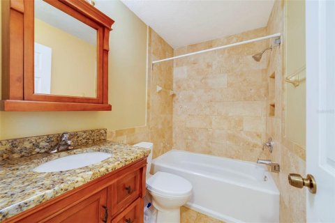 House in Orlando, Florida 3 bedrooms, 105.17 sq.m. № 1847380 - photo 8