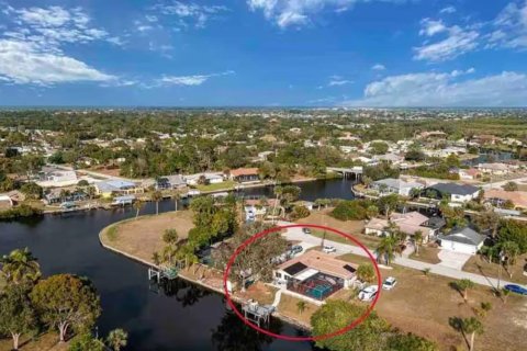 Casa en venta en Port Charlotte, Florida, 3 dormitorios, 165.83 m2 № 1512937 - foto 4