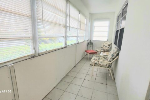 Condo in Boca Raton, Florida, 2 bedrooms № 2275037 - photo 14