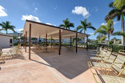 Condo in Boca Raton, Florida, 2 bedrooms № 2275037 - photo 23