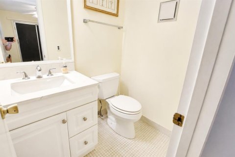 Condo in Boca Raton, Florida, 2 bedrooms № 2275037 - photo 10