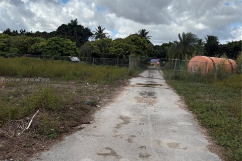 Immobilier commercial à vendre à Miami, Floride № 1983922 - photo 7
