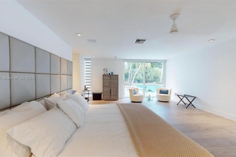 Casa en venta en Miami, Florida, 5 dormitorios, 484.76 m2 № 1465349 - foto 25