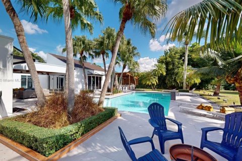 Casa en venta en Miami, Florida, 5 dormitorios, 484.76 m2 № 1465349 - foto 3