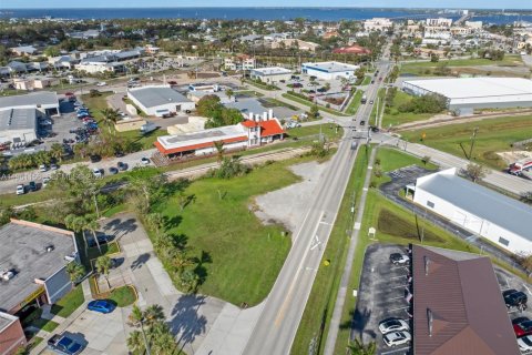 Immobilier commercial à vendre à Punta Gorda, Floride № 2022041 - photo 3