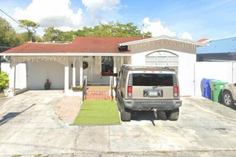 Villa ou maison à vendre à Miami, Floride: 3 chambres, 167.97 m2 № 1976057 - photo 1