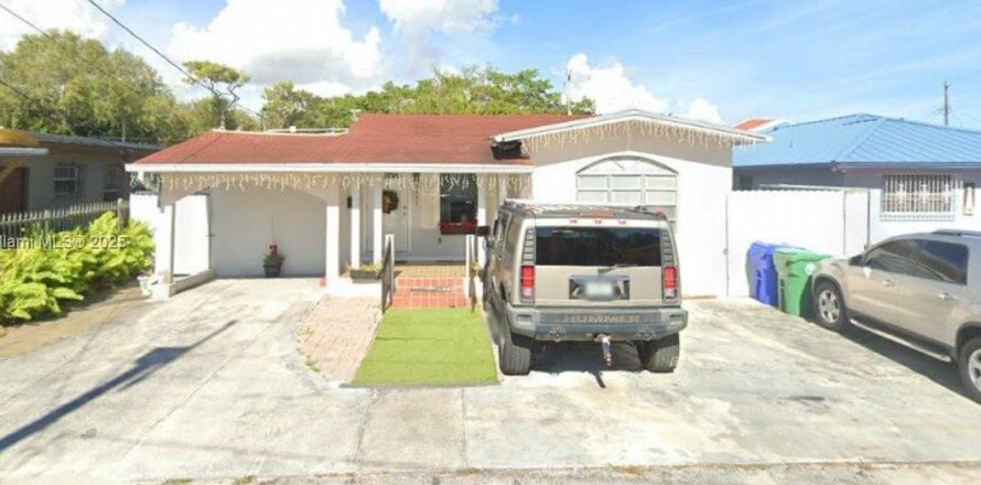 Villa ou maison à Miami, Floride 3 chambres, 167.97 m2 № 1976057