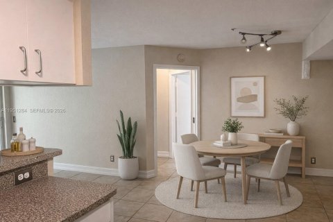 Condo in Hollywood, Florida, 2 bedrooms  № 2062184 - photo 3