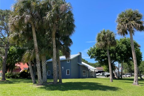 Villa ou maison à vendre à Clewiston, Floride: 4 chambres № 1989558 - photo 6