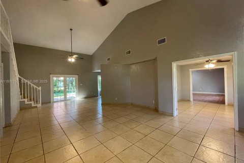 Villa ou maison à vendre à Clewiston, Floride: 4 chambres № 1989558 - photo 15