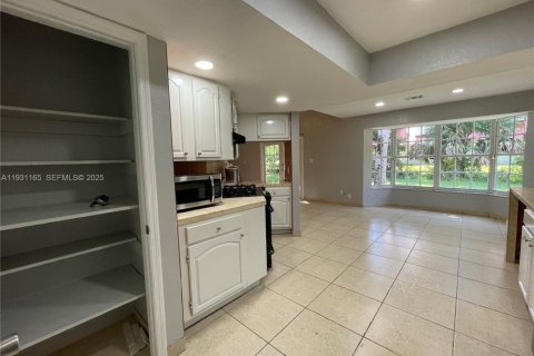 Villa ou maison à vendre à Clewiston, Floride: 4 chambres № 1989558 - photo 19