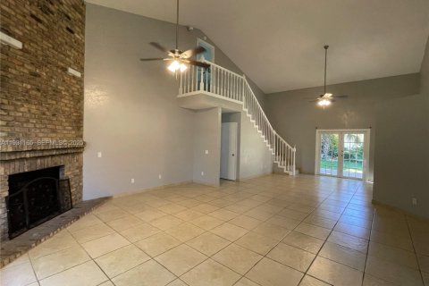 Villa ou maison à vendre à Clewiston, Floride: 4 chambres № 1989558 - photo 11