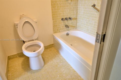 Condominio en venta en Lake Worth, Florida, 2 dormitorios, 83.05 m2 № 2026828 - foto 15