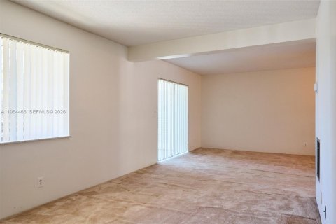 Condominio en venta en Lake Worth, Florida, 2 dormitorios, 83.05 m2 № 2026828 - foto 8