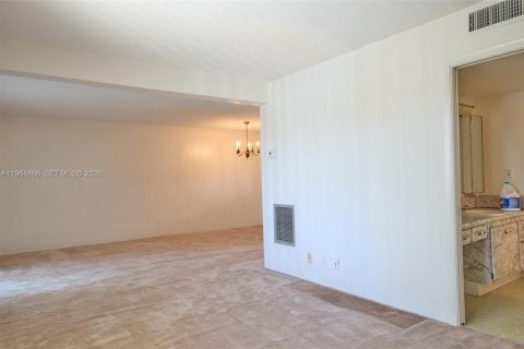 Condominio en venta en Lake Worth, Florida, 2 dormitorios, 83.05 m2 № 2026828 - foto 10