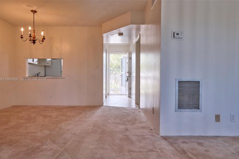 Condominio en venta en Lake Worth, Florida, 2 dormitorios, 83.05 m2 № 2026828 - foto 9