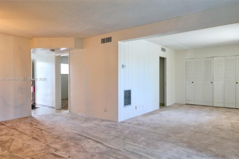 Condominio en venta en Lake Worth, Florida, 2 dormitorios, 83.05 m2 № 2026828 - foto 5