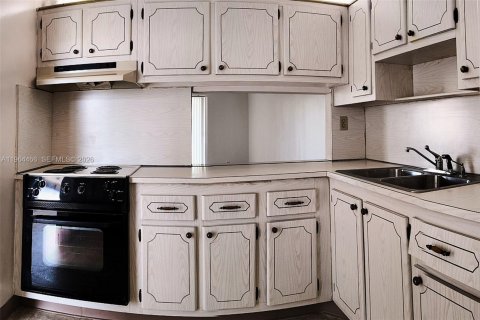 Condominio en venta en Lake Worth, Florida, 2 dormitorios, 83.05 m2 № 2026828 - foto 13