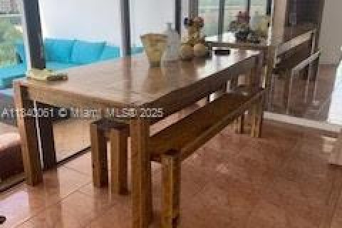 Condo in Aventura, Florida, 2 bedrooms  № 1977713 - photo 5