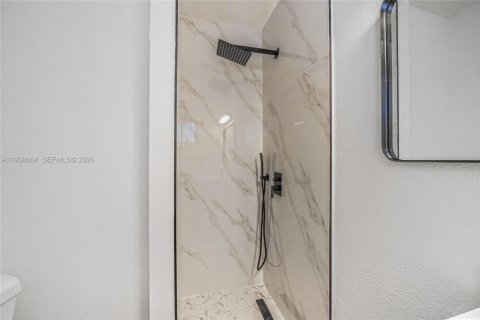 Villa ou maison à vendre à Miami Gardens, Floride: 4 chambres, 130.25 m2 № 2063639 - photo 22