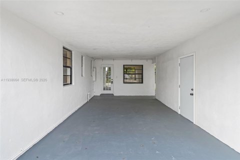 Villa ou maison à vendre à Miami Gardens, Floride: 4 chambres, 130.25 m2 № 2063639 - photo 24
