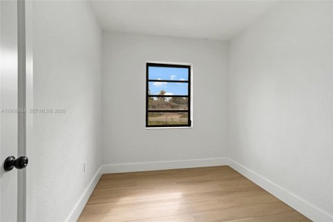 Villa ou maison à vendre à Miami Gardens, Floride: 4 chambres, 130.25 m2 № 2063639 - photo 19