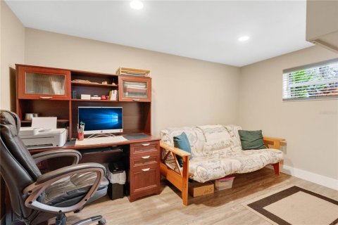 House in Winter Garden, Florida 4 bedrooms, 264.77 sq.m. № 1531397 - photo 25