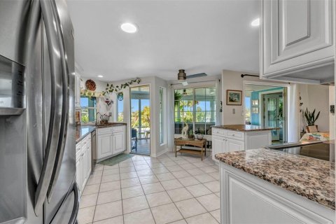 House in Rotonda, Florida 2 bedrooms, 121.14 sq.m. № 1607918 - photo 17