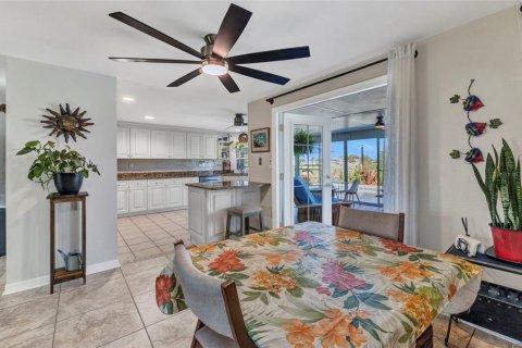 House in Rotonda, Florida 2 bedrooms, 121.14 sq.m. № 1607918 - photo 18