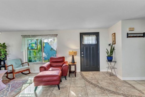 House in Rotonda, Florida 2 bedrooms, 121.14 sq.m. № 1607918 - photo 7