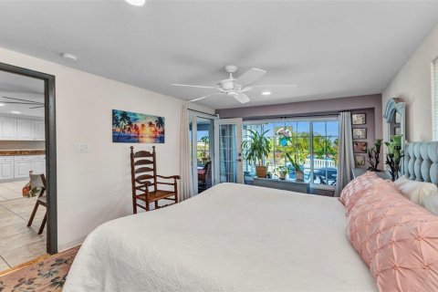 House in Rotonda, Florida 2 bedrooms, 121.14 sq.m. № 1607918 - photo 21