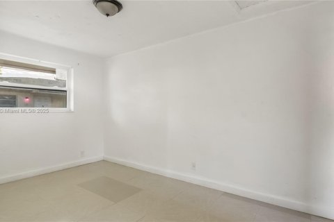 Commercial property in Dania Beach, Florida 144.93 sq.m. № 1963330 - photo 26