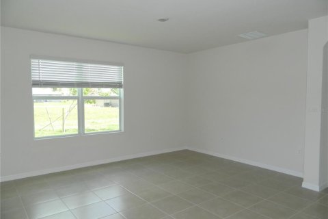 House in Punta Gorda, Florida 4 bedrooms, 169.83 sq.m. № 1769072 - photo 5