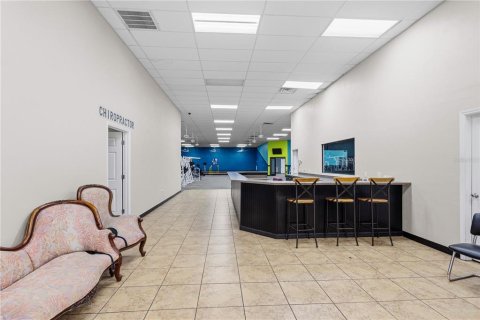 Immobilier commercial à vendre à Alachua, Floride: 1328.78 m2 № 2214266 - photo 4