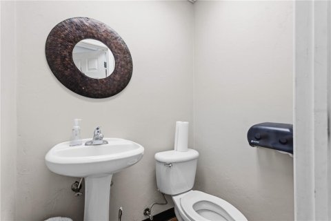 Immobilier commercial à vendre à Alachua, Floride: 1328.78 m2 № 2214266 - photo 15