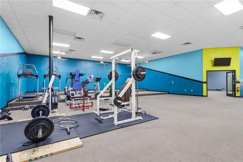 Immobilier commercial à vendre à Alachua, Floride: 1328.78 m2 № 2214266 - photo 9