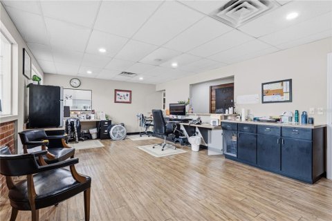 Immobilier commercial à vendre à Alachua, Floride: 1328.78 m2 № 2214266 - photo 23