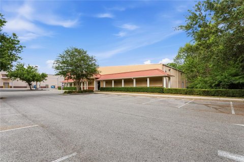 Immobilier commercial à vendre à Alachua, Floride: 1328.78 m2 № 2214266 - photo 3