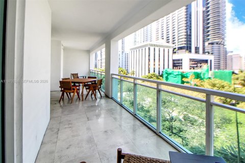 Condo in Miami, Florida, 2 bedrooms  № 2031063 - photo 24