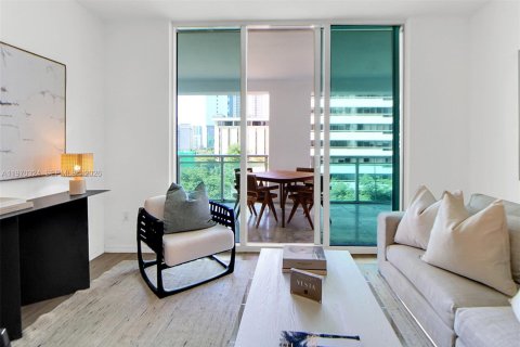 Condo in Miami, Florida, 2 bedrooms  № 2031063 - photo 13