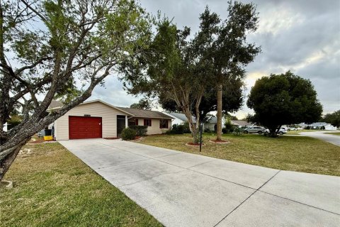 Copropriété à vendre à Leesburg, Floride: 2 chambres, 86.58 m2 № 2102245 - photo 23
