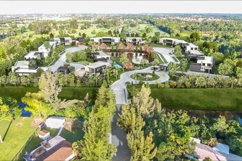 Propiedad comercial en venta en Palm Beach, Florida № 2077306 - foto 1