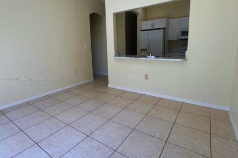 Adosado en alquiler en Homestead, Florida, 3 dormitorios, 112.97 m2 № 2026481 - foto 2