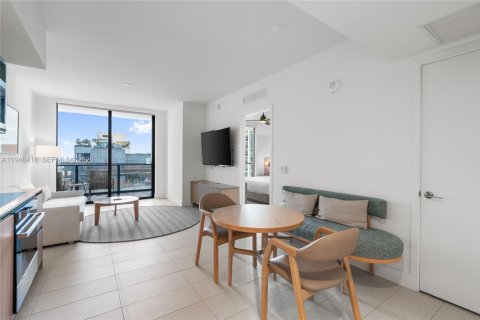 Condo in Miami, Florida, 1 bedroom № 2005692 - photo 7
