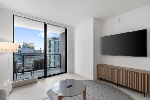 Condo in Miami, Florida, 1 bedroom № 2005692 - photo 14