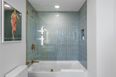 Condo in Miami, Florida, 1 bedroom № 2005692 - photo 29