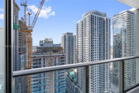Condo in Miami, Florida, 1 bedroom № 2005692 - photo 23