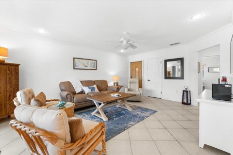 Copropriété à louer à Sarasota, Floride: 2 chambres, 93.09 m2 № 2114460 - photo 7